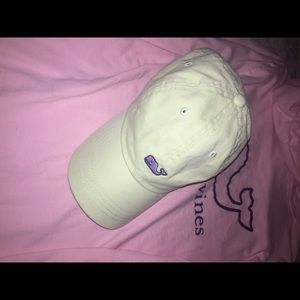 Vineyard vines bundle!! Hoodie XL and green hat!